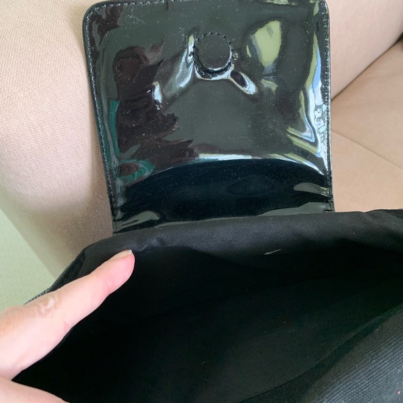 White House / Black Market Clutch - Picture 4 of 5